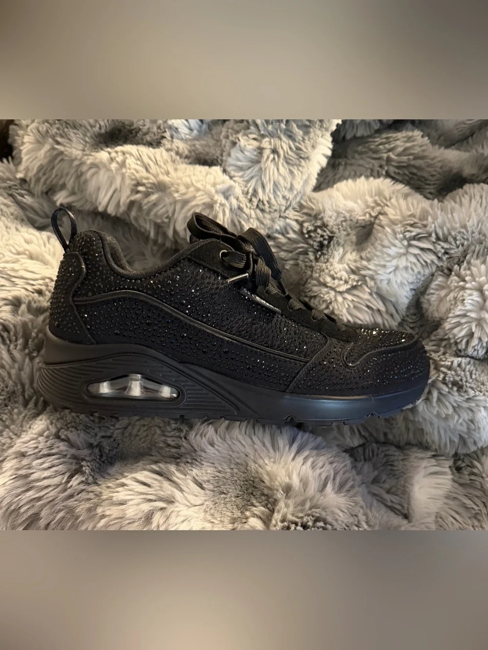 Skechers size 10